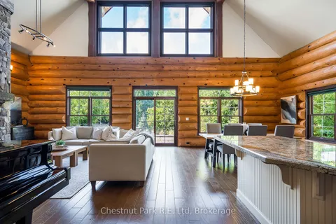 44 Trails End, Collingwood, ON L9Y 5B2