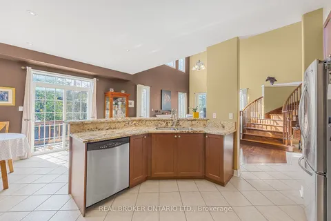 79 Sovereign&apos;s Gate, Barrie, ON L4N 0Y9