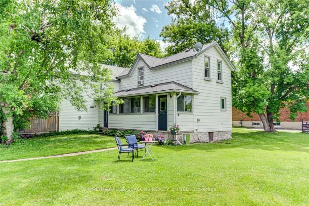 393 Second St, Collingwood, ON L9Y 1G9