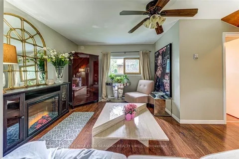 393 Second St, Collingwood, ON L9Y 1G9