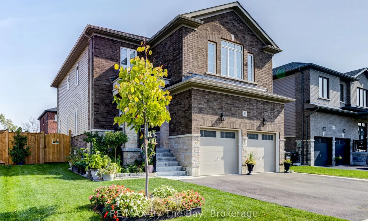 43 Autumn Dr, Wasaga Beach, ON L9Z 1J9