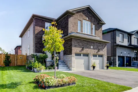 43 Autumn Dr, Wasaga Beach, ON L9Z 1J9