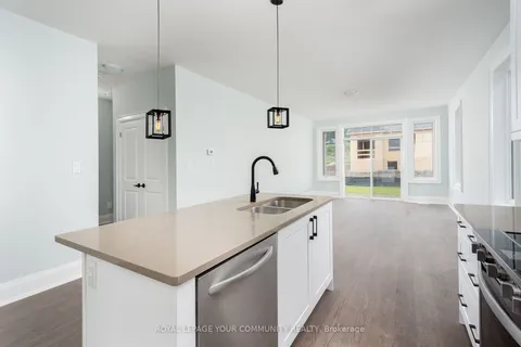 518 Bayport Blvd, Midland, ON L4R 0G4