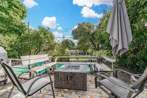 7 Alexander Ave, Barrie, ON L4M 2B5