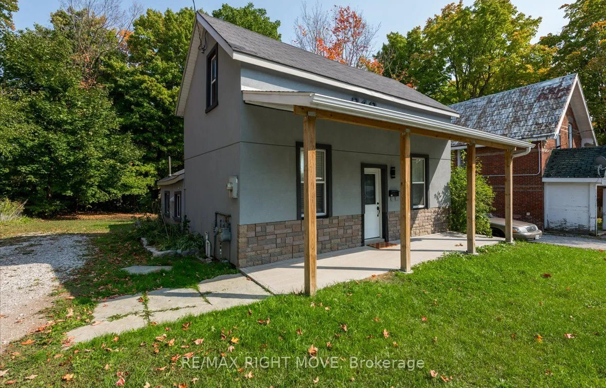 218 West St, Orillia, ON L3V 5C8