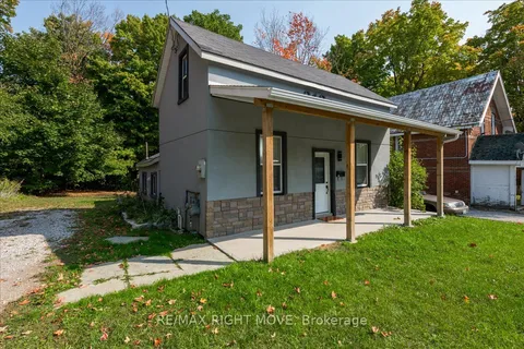 218 West St, Orillia, ON L3V 5C8