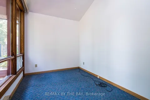 156 Santos Lane, Wasaga Beach, ON L9Z 2M1