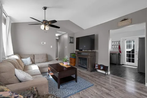 109 Copeman Cres, Barrie, ON L4N 8B3