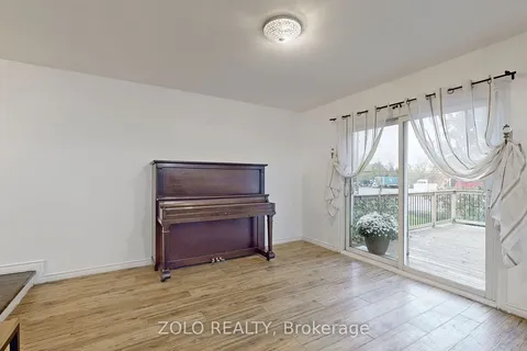 193 Barrie Rd, Orillia, ON L3V 2P6