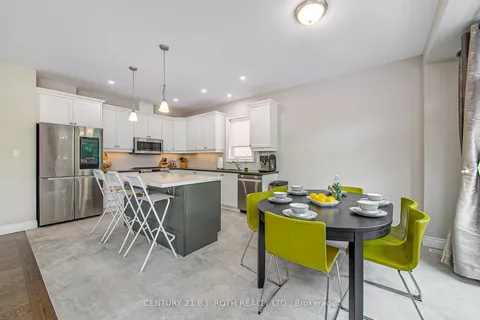 165 Bishop Dr, Barrie, ON L4N 6X5