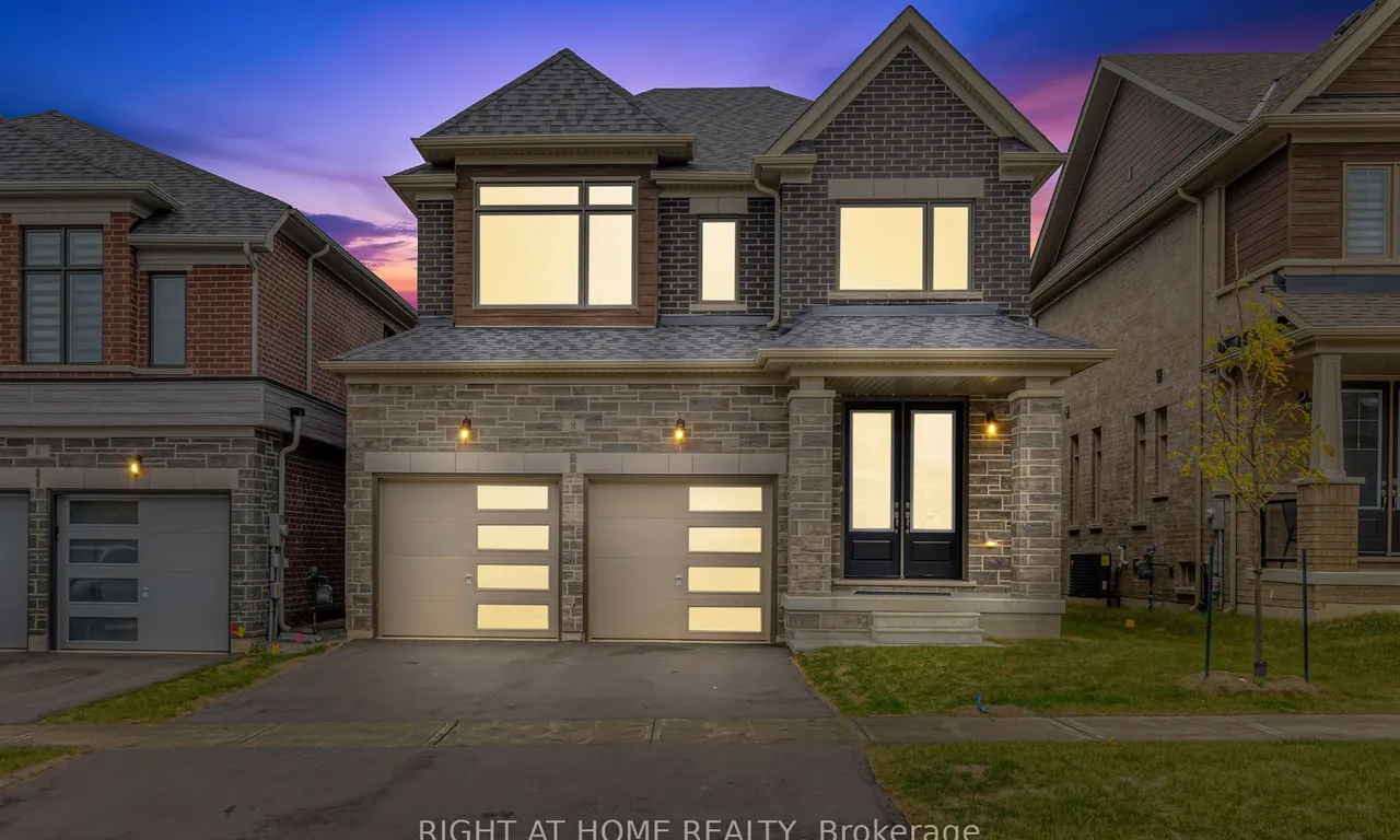 8 Daisy St, Springwater, ON L9X 2C5