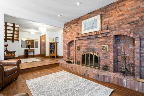 1602 County Rd 7 Rd, Clearview, ON L0M 1S0