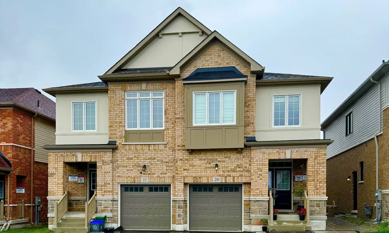 20 Greer St, Barrie, ON L9J 0R4