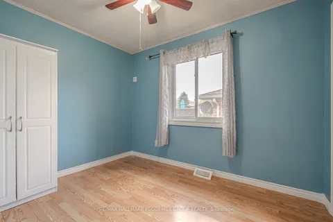 941 Victoria St, Midland, ON L4R 1B7