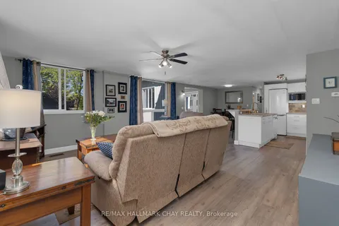 4178 Fountain Dr, Ramara, ON L3V 6H7