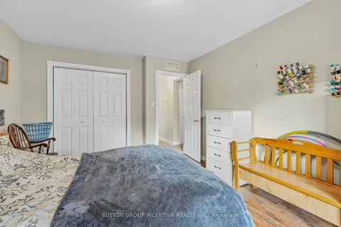 66 Raglan St, Collingwood, ON L9Y 5R2