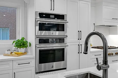 65 Sun King Cres, Barrie, ON L4M 7K4