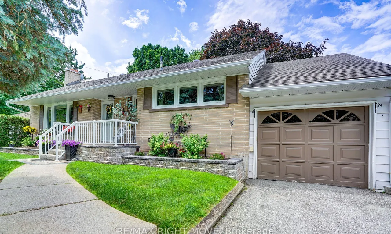 5 Dalton Cres, Orillia, ON L3V 5J6