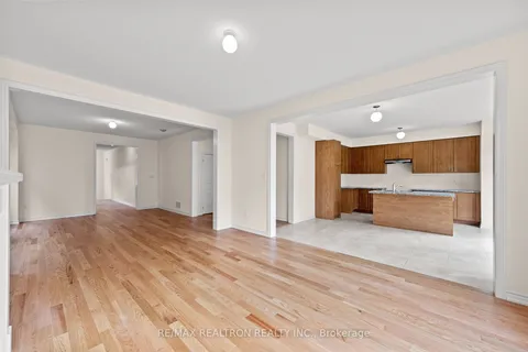 45 Prudhoe Terr, Barrie, ON L9S 2Z8