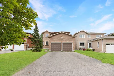 9 Hodgson Dr, Barrie, ON L4N 7Y2