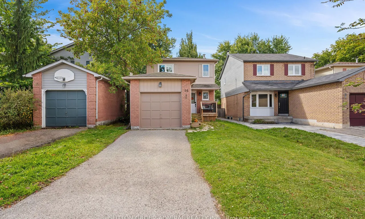 16 Lindsay Crt, Barrie, ON L4M 6G5