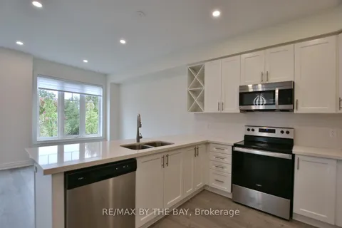 14 Little River Crossing, Wasaga Beach, ON L9Z 0J8