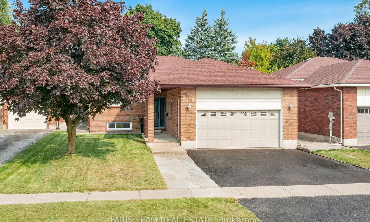 110 Chieftain Cres, Barrie, ON L4N 6J3