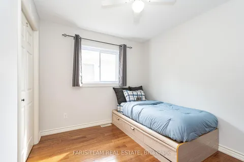 110 Chieftain Cres, Barrie, ON L4N 6J3