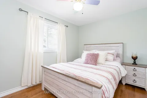 110 Chieftain Cres, Barrie, ON L4N 6J3