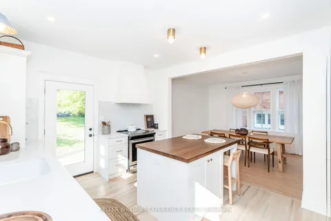 348 First St, Midland, ON L4R 3P2