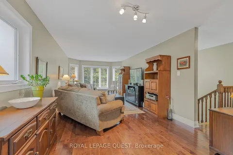 3270 Goldstein Rd, Severn, ON L0K 2B0