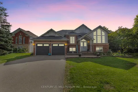 4 Foxwood Cres, Wasaga Beach, ON L9Z 1M7