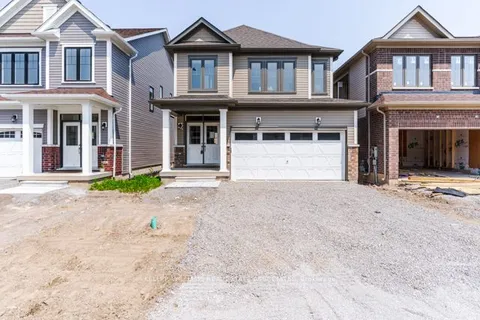 26 Bannister Rd, Barrie, ON L9S 2Z8
