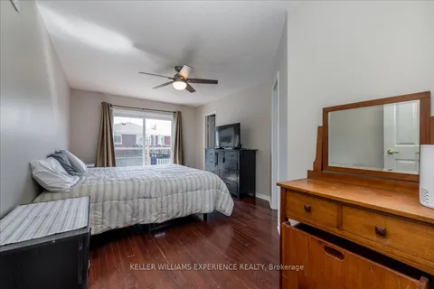 32 Majesty Blvd, Barrie, ON L4M 7K3