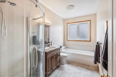 174 White Sands Way, Wasaga Beach, ON L9Z 0C8