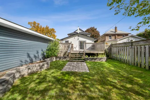 315 Millard St, Orillia, ON L3V 4H2