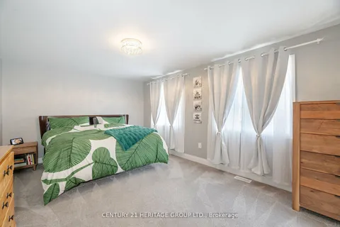 69 Ritchie Cres, Springwater, ON L0L 1P0