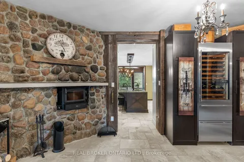 3686 Agnew Rd, Severn, ON L0K 2B0