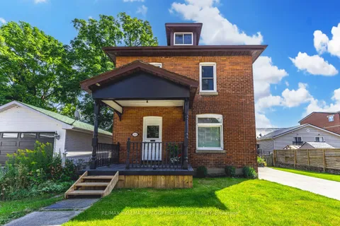 243 Dunlop St, Barrie, ON L4M 1B6