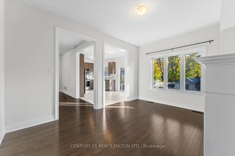 66 White Cres, Barrie, ON L4N 5Z9