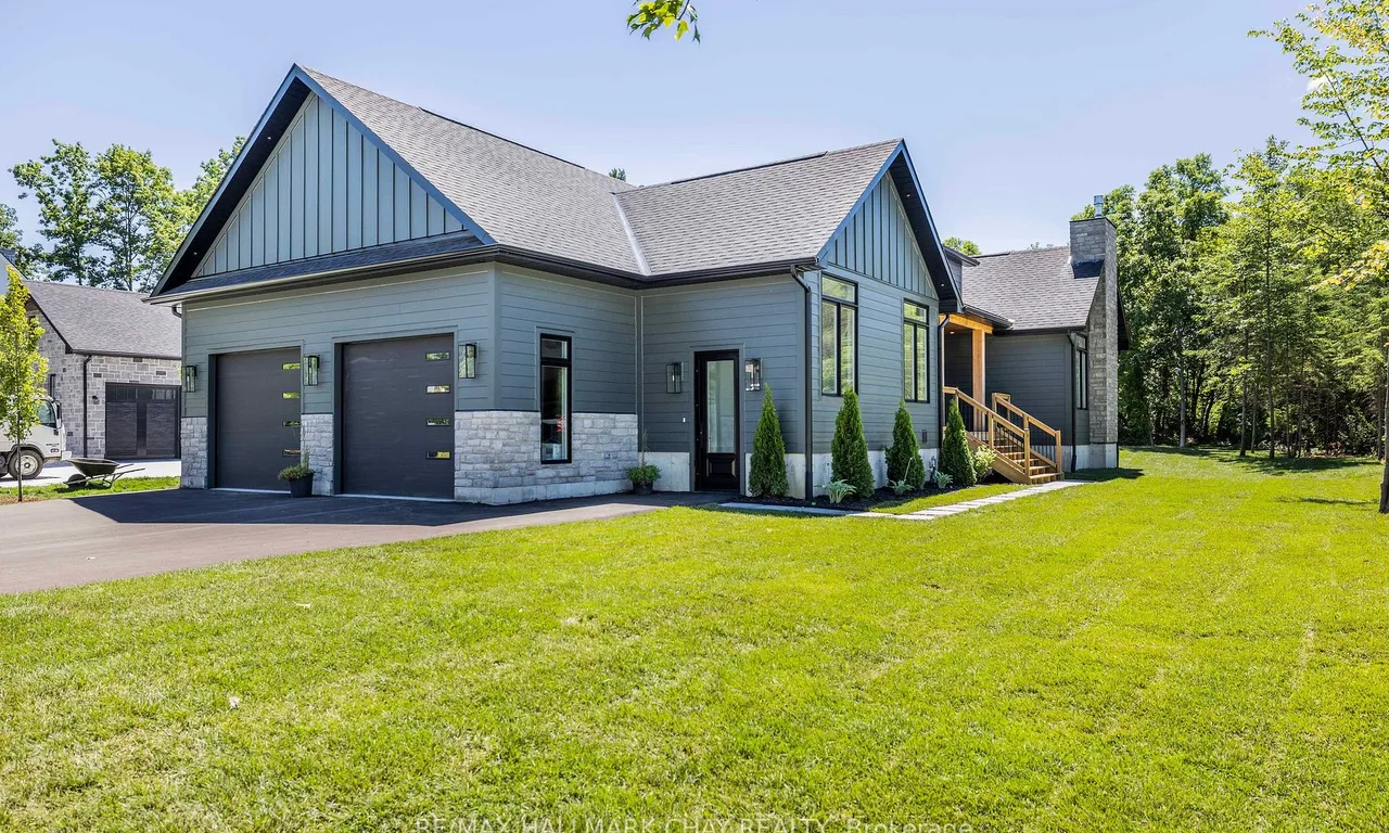 21 Heatherwood Dr, Springwater, ON L0L 1X1