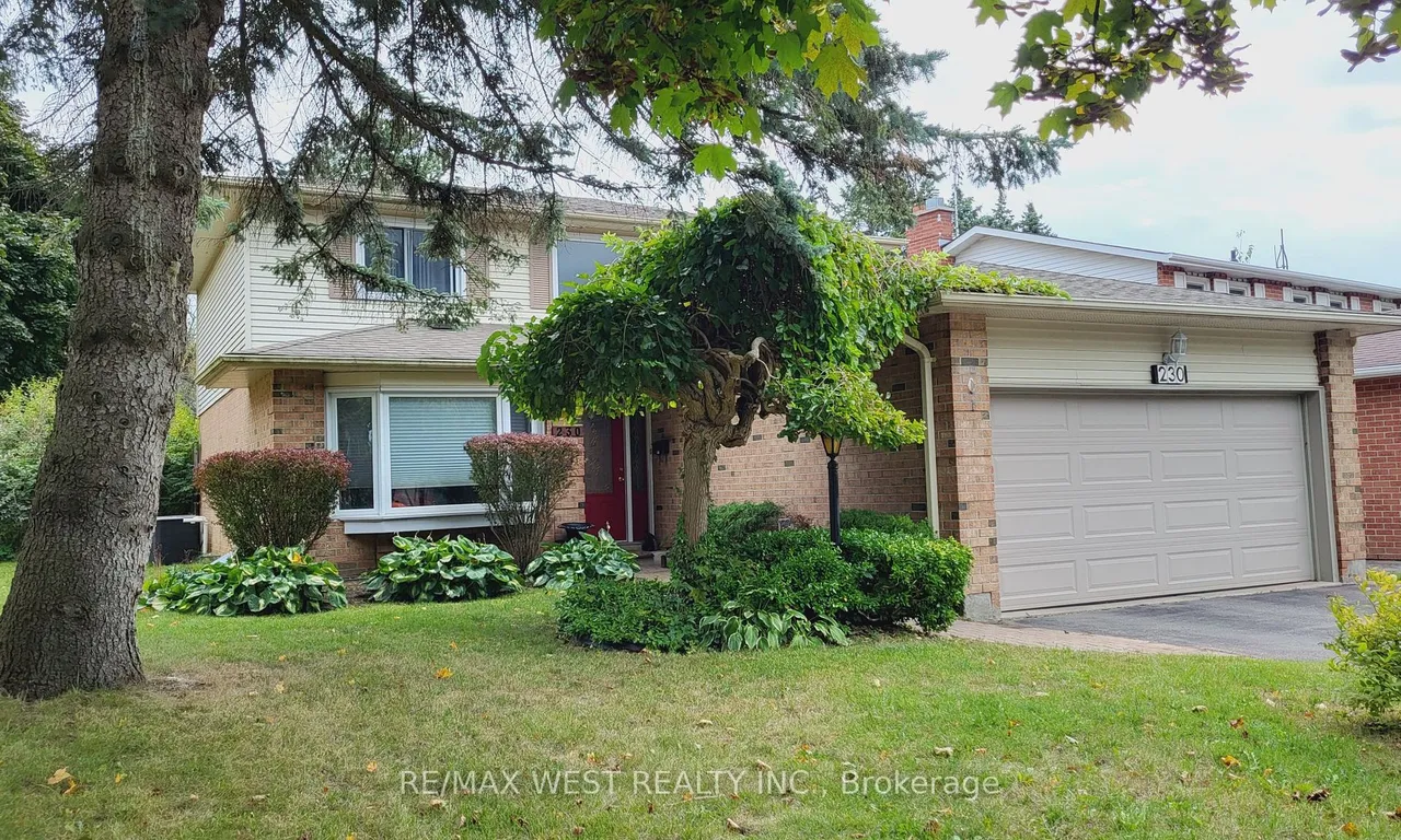 230 Browning Tr, Barrie, ON L4N 5J7