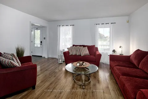 17 McKean Blvd, Clearview, ON L0M 1P0