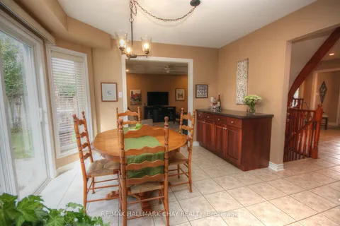 54 Cloughley Dr, Barrie, ON L4N 9T3