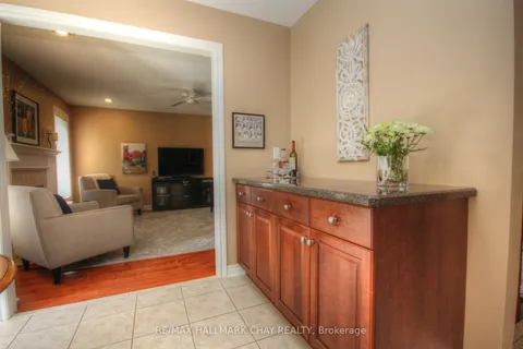 54 Cloughley Dr, Barrie, ON L4N 9T3