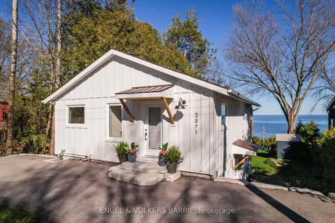 2371 Lakeshore Rd, Oro-Medonte, ON L0L 1T0