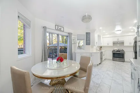 35 Jones Dr, Barrie, ON L4M 6H7