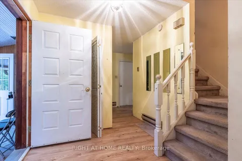 11 Teanaustaye Dr, Oro-Medonte, ON L0L 1V0