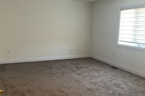 13 Beatrice Dr, Wasaga Beach, ON L9Z 1A5