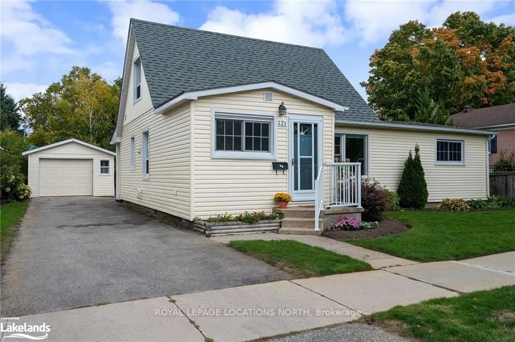 121 Cedar St, Collingwood, ON L9Y 3A7
